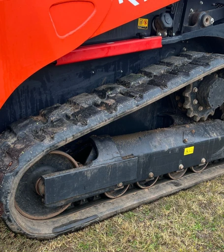 2021 Kubota SVL75-2 tracked skid steer loader