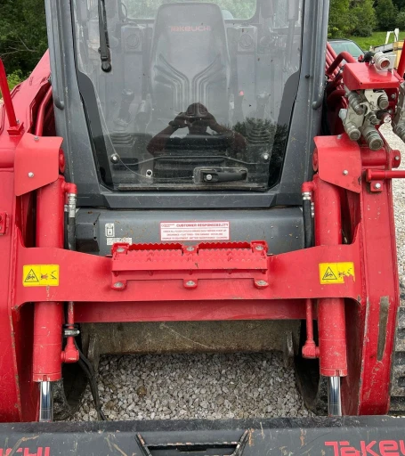 2020 Takeuchi TL12R2 tracked skid steer loader