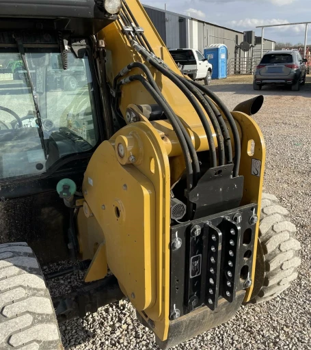 2015 Caterpillar TH255C Telehandler