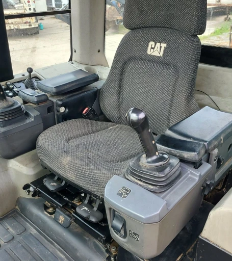 2008 Caterpillar 963D track loader