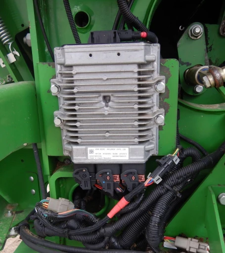 2016 John Deere L340 square baler