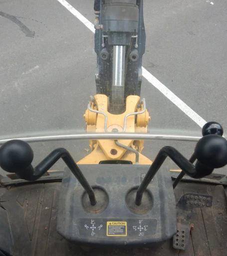 2015 John Deere 410L backhoe