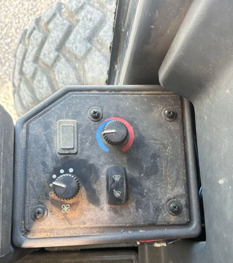 2013 John Deere 772G motor grader