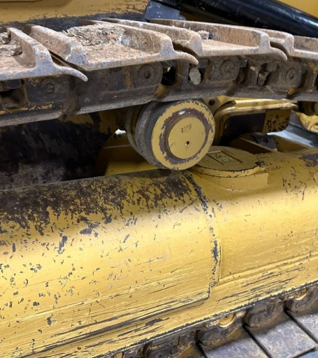 2016 Caterpillar 953D track loader