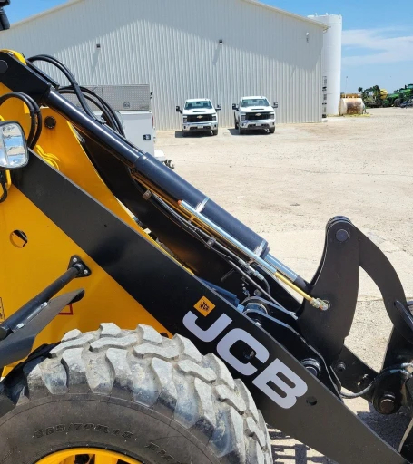 2022 JCB 407 wheel loader