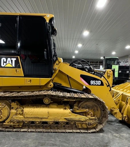 2016 Caterpillar 953D track loader