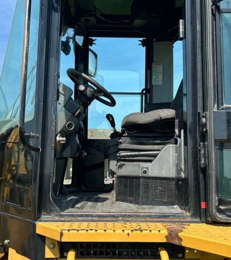 2001 Caterpillar 924G wheel loader