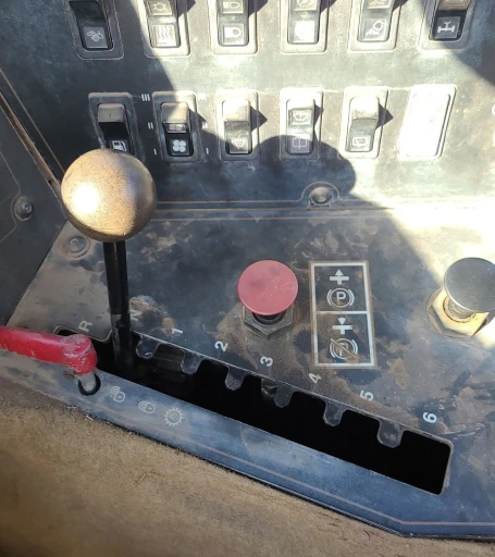 2006 Caterpillar 615C Series II elevating scraper