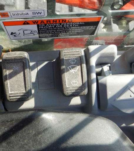 2015 Kubota SVL90-2 skid steer