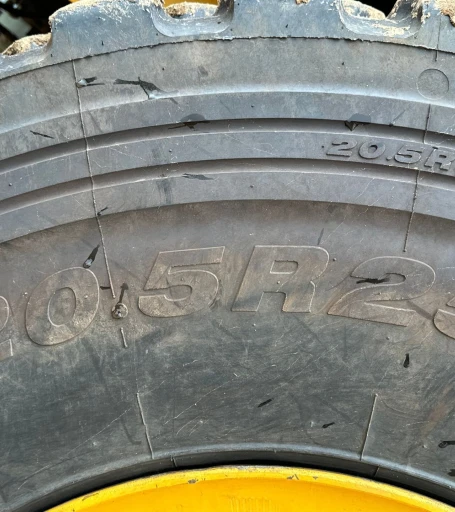 2022 John Deere 544 P-Tier wheel loader