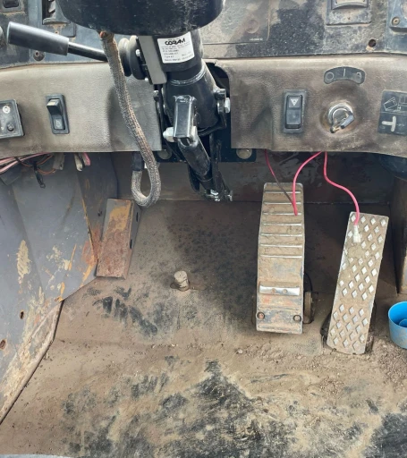 2000 Caterpillar D300E Series II water wagon