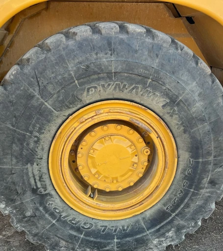 2002 Caterpillar 730 haul truck