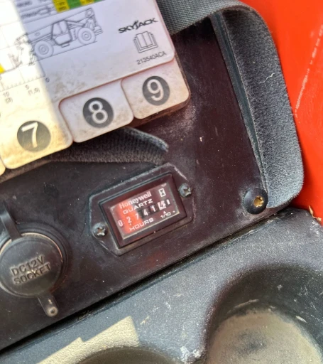 2018 Skyjack SJ1056 TH telehandler