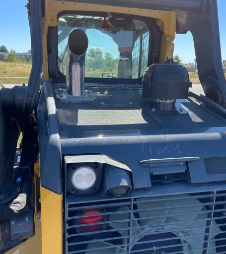 2021 John Deere 325G tracked skid steer loader