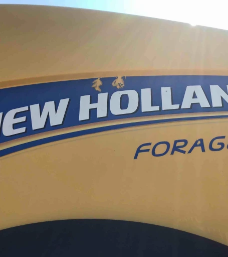 2016 New Holland FR850 Self-Propelled Forage Harvester