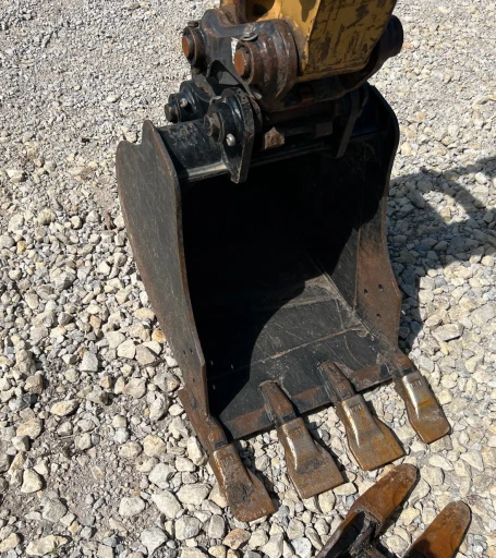 2016 Caterpillar 303E Mini Excavator