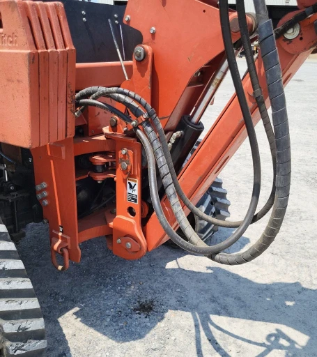 2012 Ditch Witch RT120 Quad vibratory cable plow