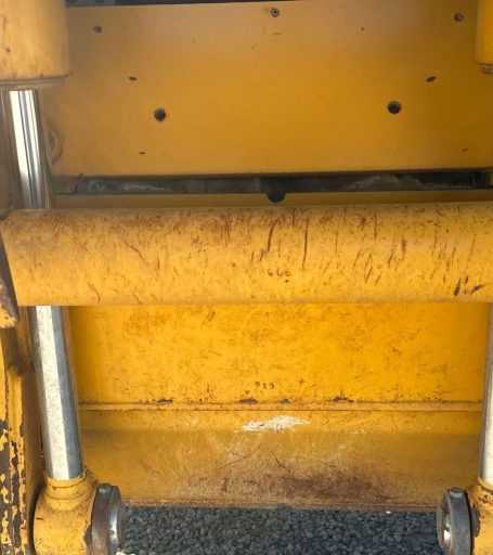2013 John Deere 772G motor grader