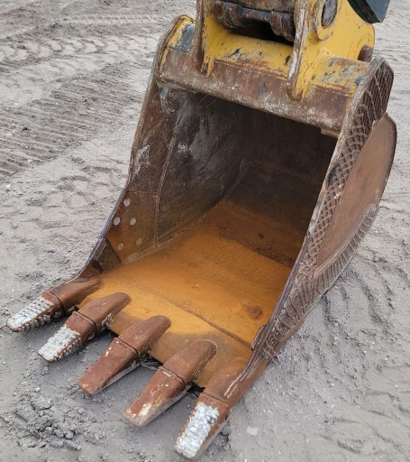 2018 John Deere 210G LC excavator