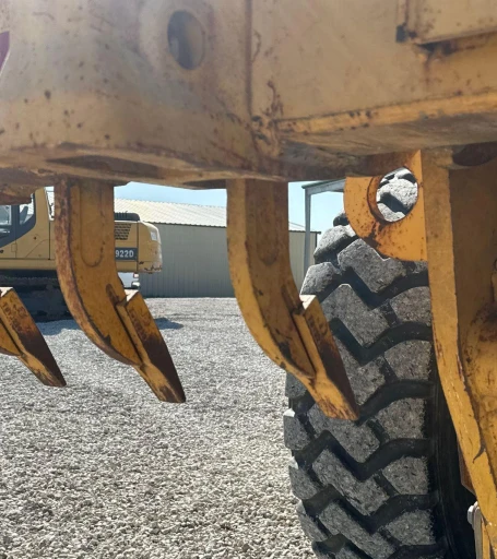 2013 John Deere 772G motor grader