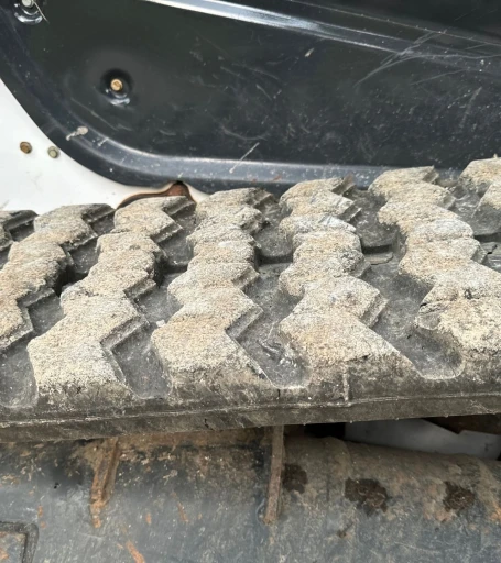 2022 Bobcat T76 R-Series tracked skid steer loader