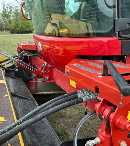 2014 New Holland Speedrower 240 Self-Propelled Windrower