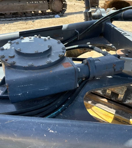 2011 John Deere 772G motor grader
