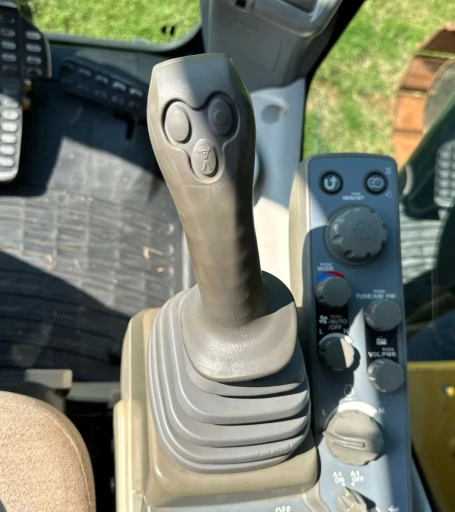 2014 John Deere 250G LC excavator