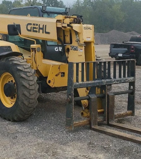 2017 Gehl DL1240 telehandler