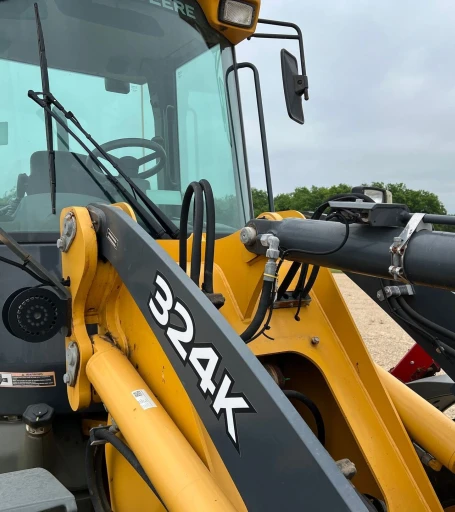 2016 John Deere 324K wheel loader