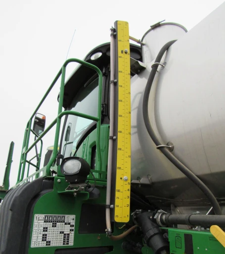 2014 John Deere R4038 self-propelled sprayer