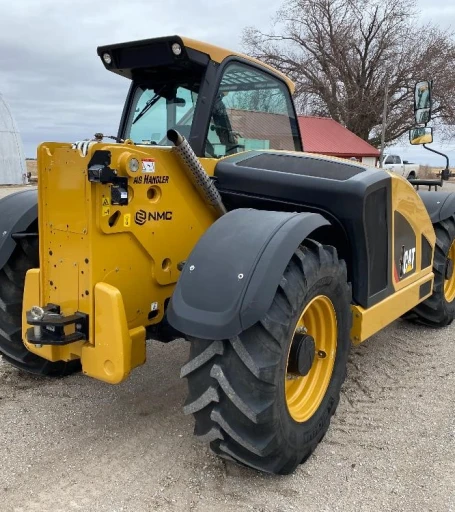 2019 Caterpillar TH408D 4x4x4 Handler