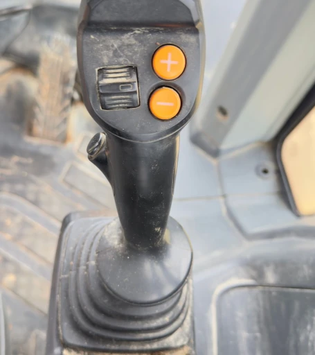 2022 John Deere 544 P-Tier wheel loader