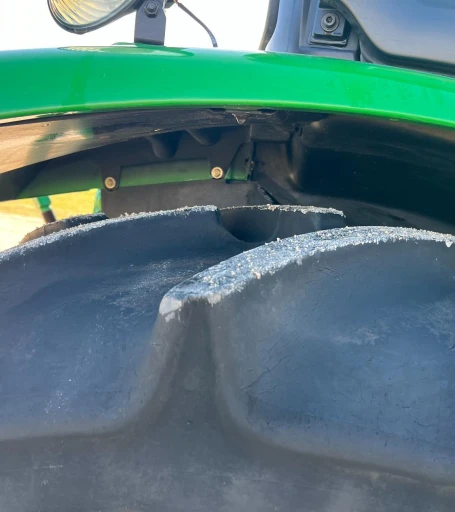 2013 John Deere 6125R MFWD Tractor Loader