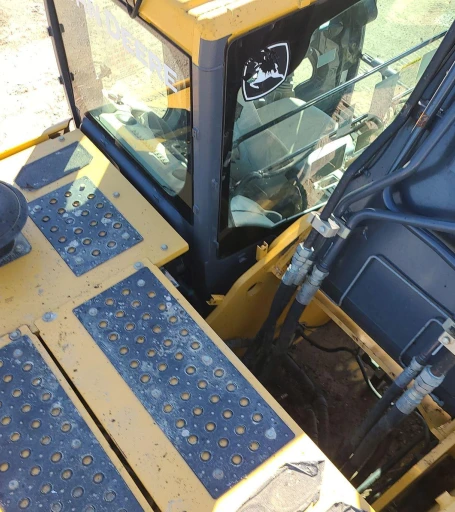 2014 John Deere 350G LC excavator
