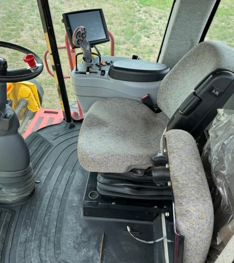 2014 New Holland Speedrower 240 Self-Propelled Windrower