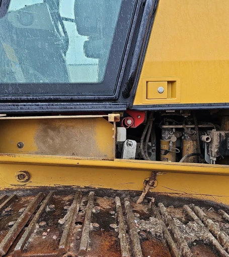 2015 Caterpillar 963D track loader