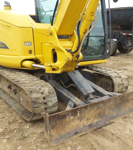 2016 Kobelco SK85CS-3 excavator