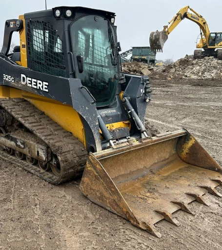 2019 John Deere 325G tracked skid steer loader