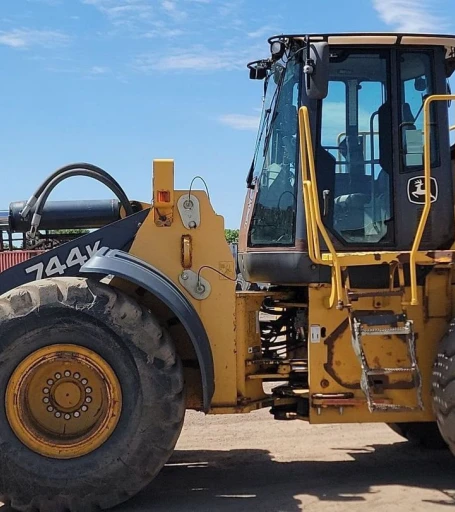 2012 John Deere 744K wheel loader