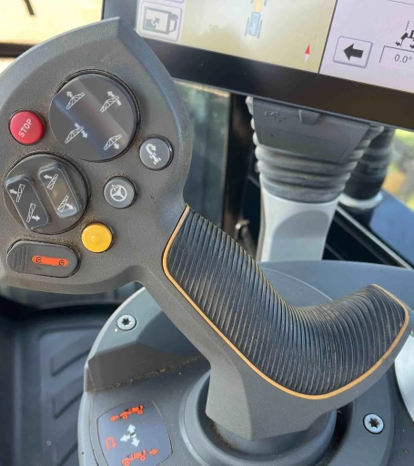 2019 RoGator RG1300C Self-Propelled Sprayer