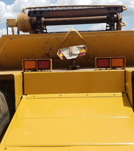 2006 Caterpillar 615C elevating scraper