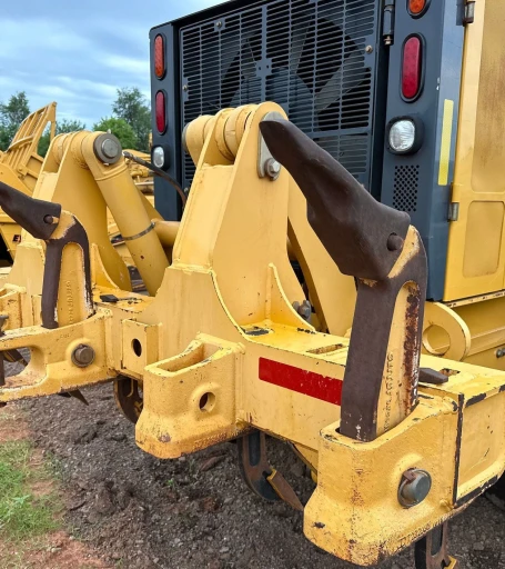 2013 John Deere 772GP motor grader