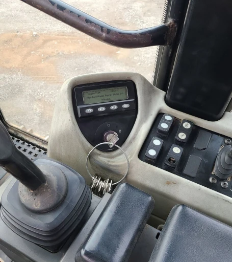2008 Caterpillar 963D track loader
