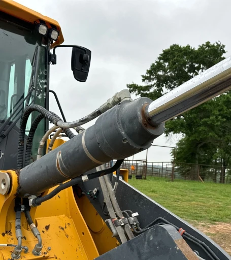 2022 John Deere 544 P-Tier wheel loader