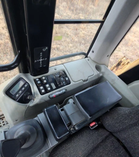2010 Caterpillar 963D track loader