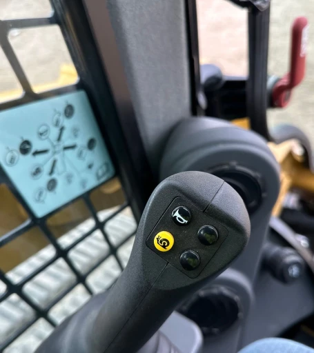 2022 Caterpillar 289D3 tracked skid steer loader