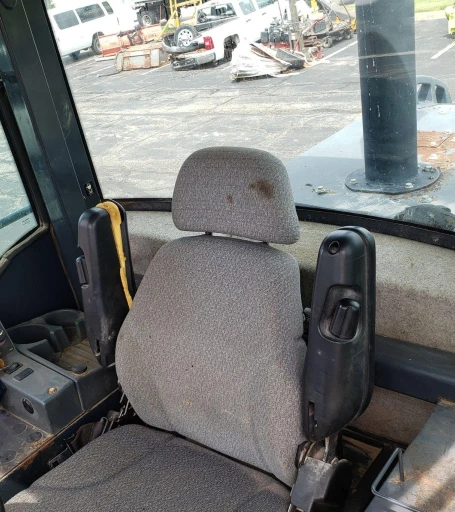 2004 John Deere 544J wheel loader
