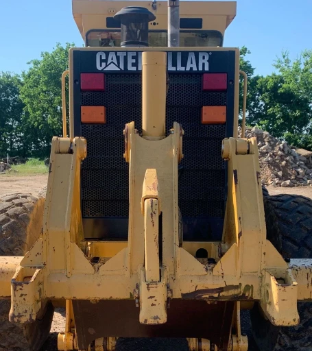 2001 Caterpillar 140H motor grader