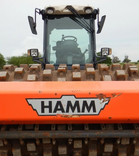 2016 Hamm H11I vibratory roller